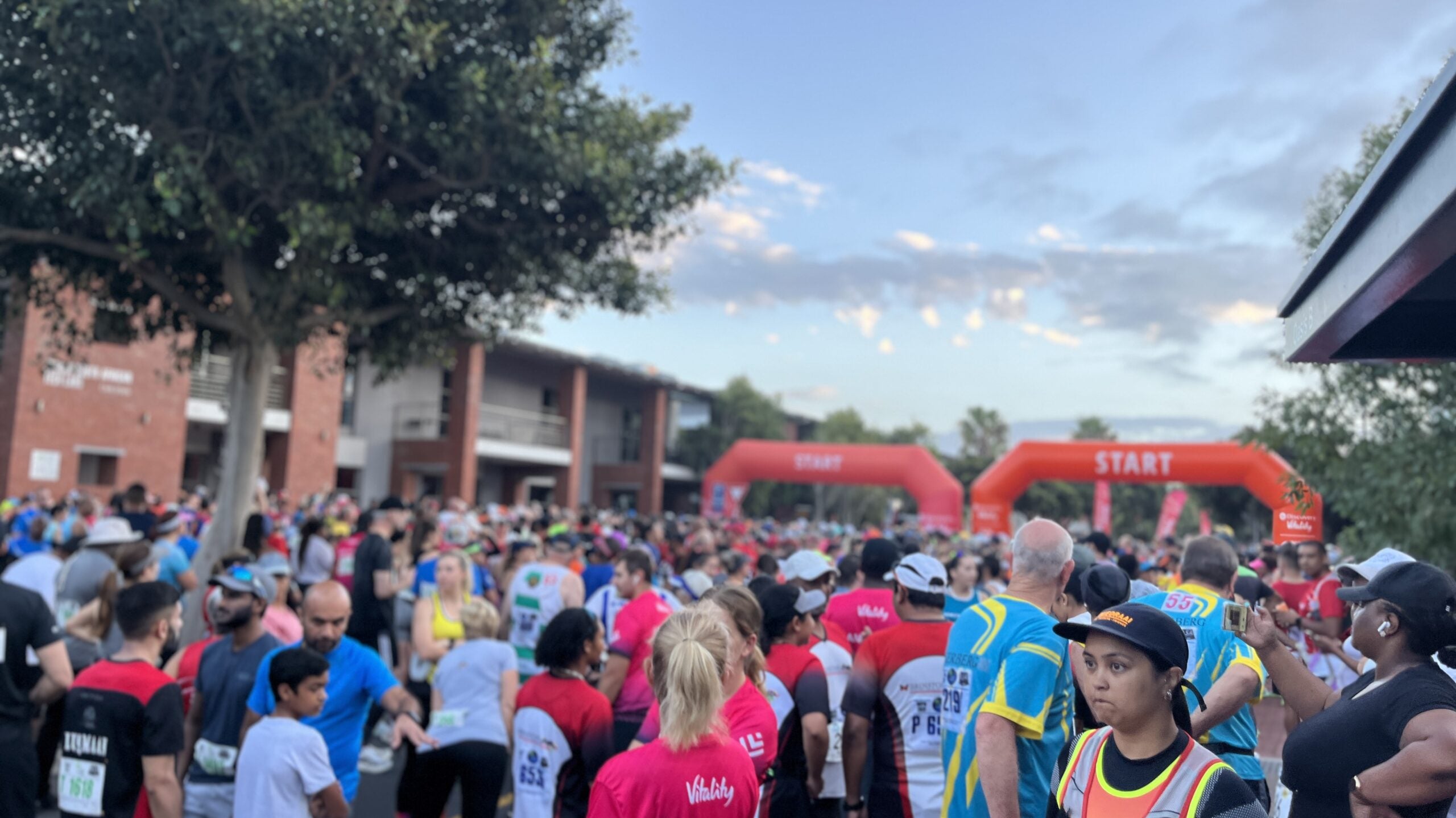 Ocean Freedom provides sun protection at the 2023 Discovery Vitality Run Series