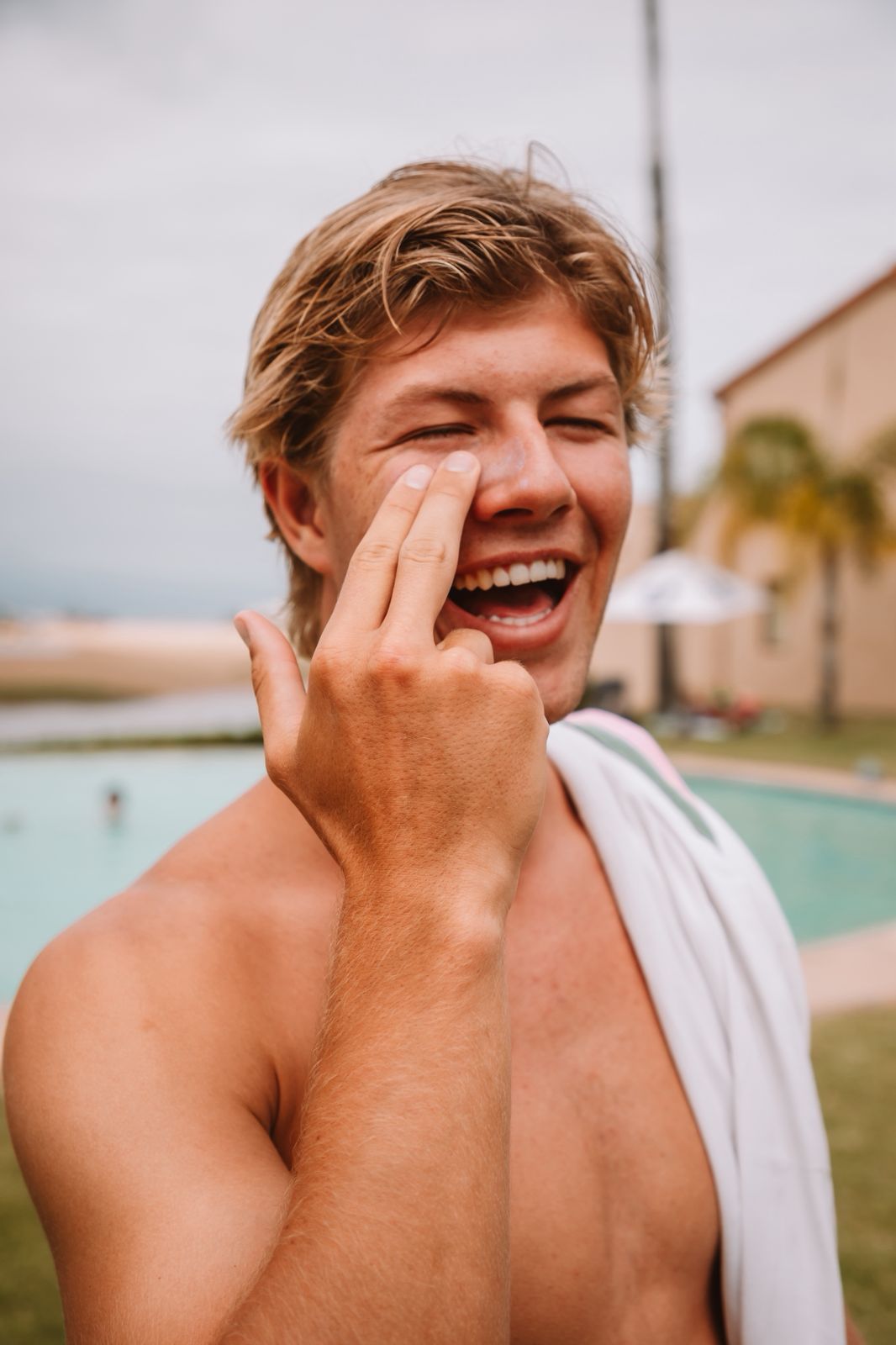 Why Does Sunscreen Make My Eyes Burn?